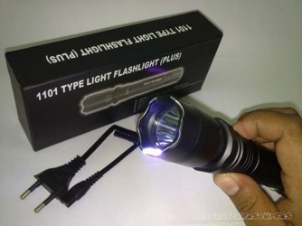 SELF DEFENSE FLASHLIGHT (PLUS)